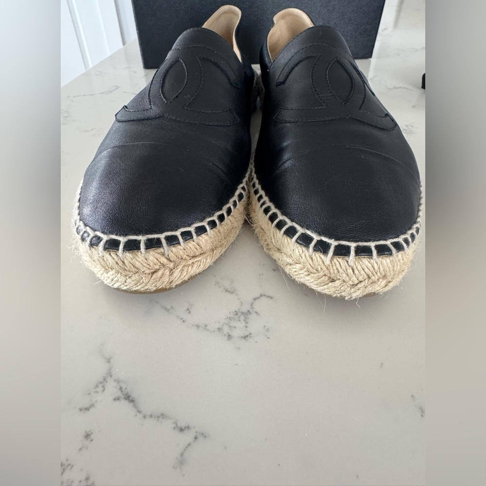 Chanel CC Lambskin Espadrilles Black Leather Size 41 | Box & Dust Bags - Picture 10 of 16